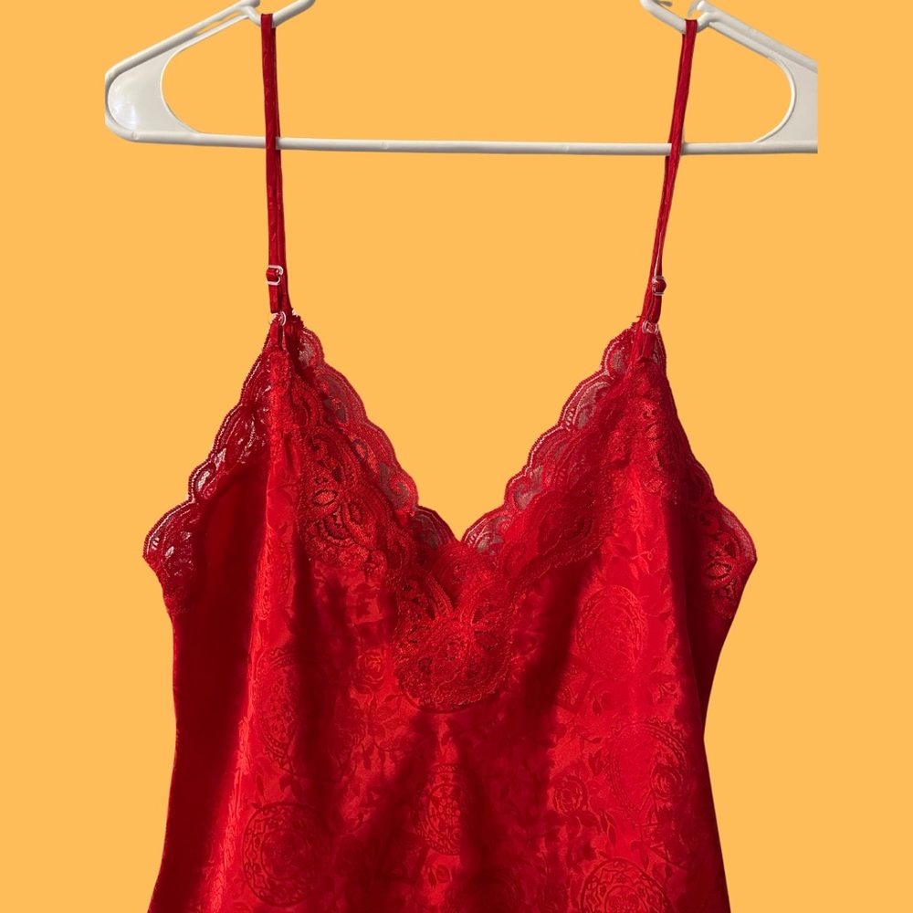 vintage victorias secret gold label bright red mini lace detail textured slip